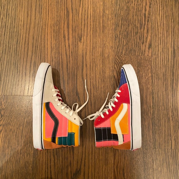 BRAND NEW VANS - Picture 4 of 8